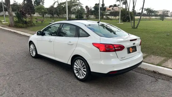 FORD-FOCUS-2016