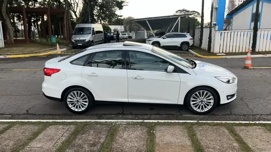 FORD-FOCUS-2016