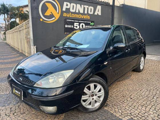 FORD FOCUS 2.0 GHIA 16V GASOLINA 4P AUTOMÁTICO