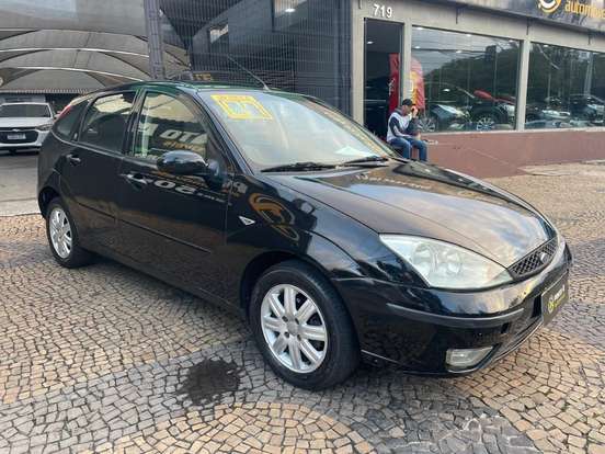 FORD-FOCUS-2006