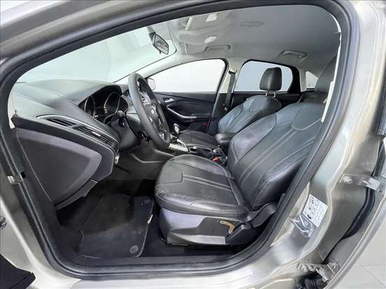 FORD-FOCUS-2014