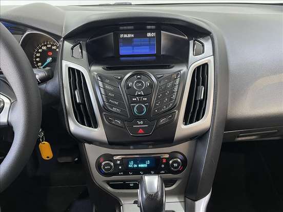 FORD-FOCUS-2014