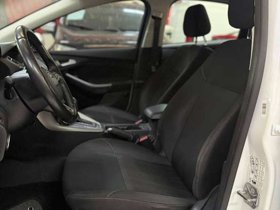 FORD-FOCUS-2.0 SE 16V FLEX 4P POWERSHIFT FORD-FOCUS-2017