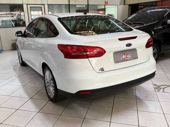FORD-FOCUS-2.0 SE 16V FLEX 4P POWERSHIFT FORD-FOCUS-2017