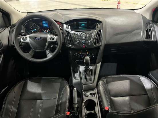 FORD-FOCUS-2019