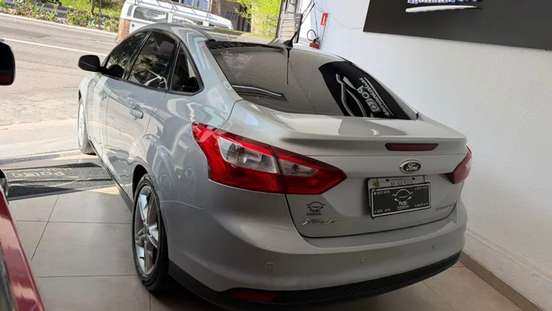 FORD-FOCUS-2015
