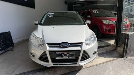 FORD-FOCUS-2015