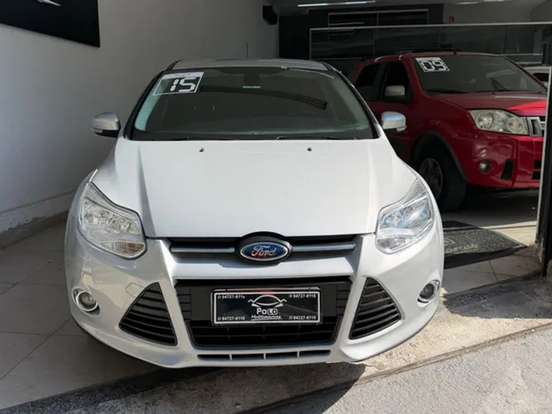 FORD-FOCUS-2.0 SE PLUS SEDAN 16V FLEX 4P AUTOMÁTICO FORD-FOCUS-2015