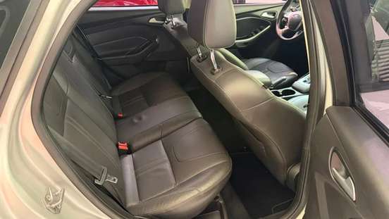 FORD-FOCUS-2015
