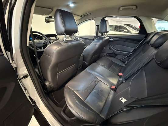 FORD-FOCUS-2016