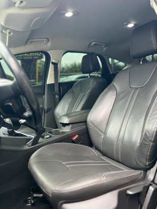 FORD-FOCUS-2015