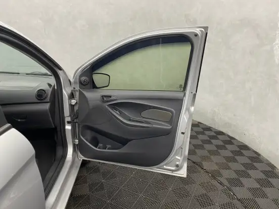FORD-KA-2015