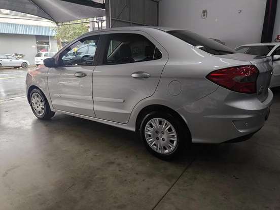 FORD-KA-1.5 TI-VCT FLEX SE PLUS SEDAN AUTOMÁTICO FORD-KA-2020