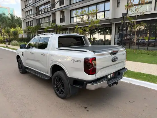 FORD-RANGER-3.0 V6 TURBO DIESEL CD LIMITED 4X4 AUTOMÁTICO FORD-RANGER-2024