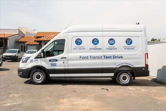 FORD-TRANSIT-2025