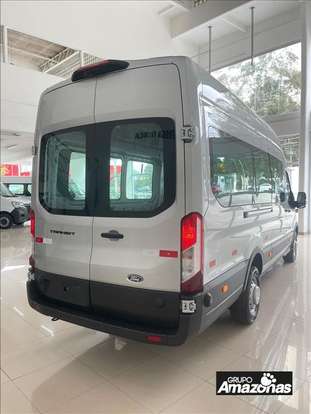 FORD-TRANSIT-2025