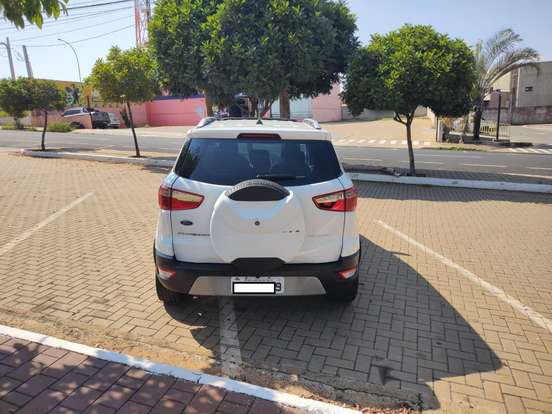 FORD-ECOSPORT-2017