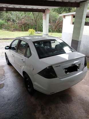 FORD-FIESTA-2013