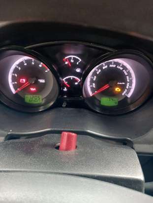 FORD-FIESTA-2013