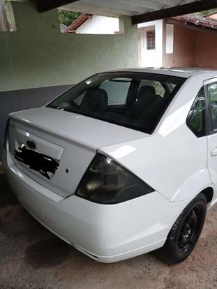 FORD-FIESTA-2013