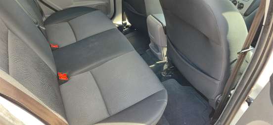 FORD-FOCUS-2012