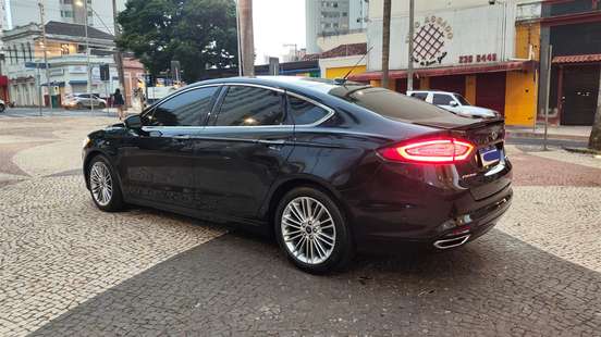 FORD-FUSION-2014