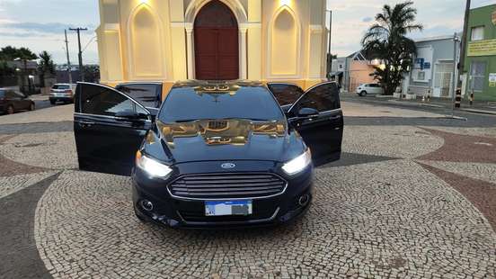 FORD-FUSION-2014
