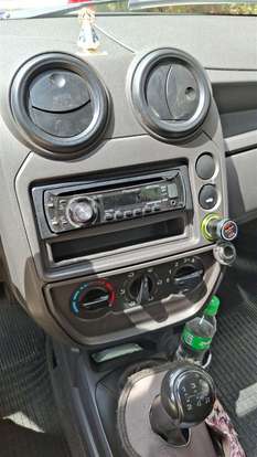 FORD-KA-2010