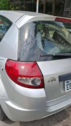 FORD-KA-2010