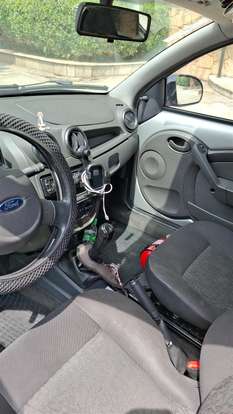FORD-KA-2010