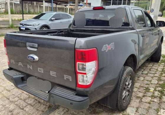 FORD RANGER 2.2 XLS 4X4 CD 16V DIESEL 4P AUTOMÁTICO
