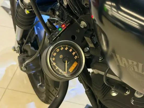 HARLEY-DAVIDSON-SPORTSTER XL 883N IRON-2016