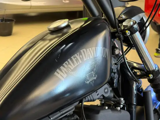 HARLEY-DAVIDSON-SPORTSTER XL 883N IRON-2016