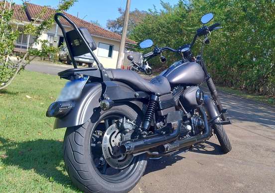 HARLEY-DAVIDSON-DYNA SUPER GLIDE HARLEY-DAVIDSON-DYNA SUPER GLIDE-2009