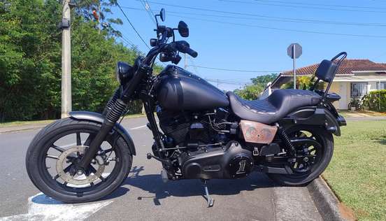 HARLEY-DAVIDSON-DYNA SUPER GLIDE HARLEY-DAVIDSON-DYNA SUPER GLIDE-2009