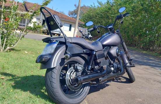 HARLEY-DAVIDSON-DYNA SUPER GLIDE-2009