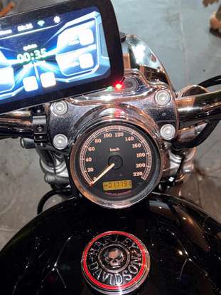 HARLEY-DAVIDSON-SPORTSTER 1200 CUSTOM-2012