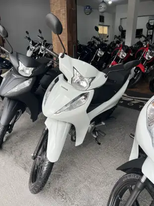 HONDA-BIZ 125 ES-2027