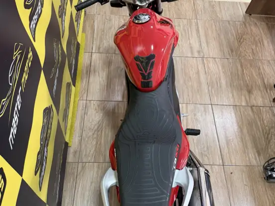 HONDA-CB 300R HONDA-CB 300R-2010