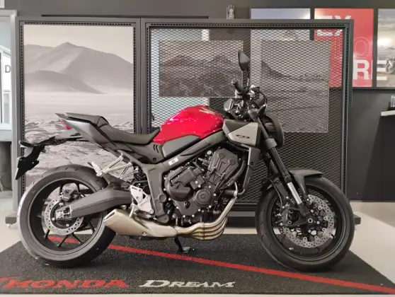 HONDA CB 650R E-CLUTCH 
