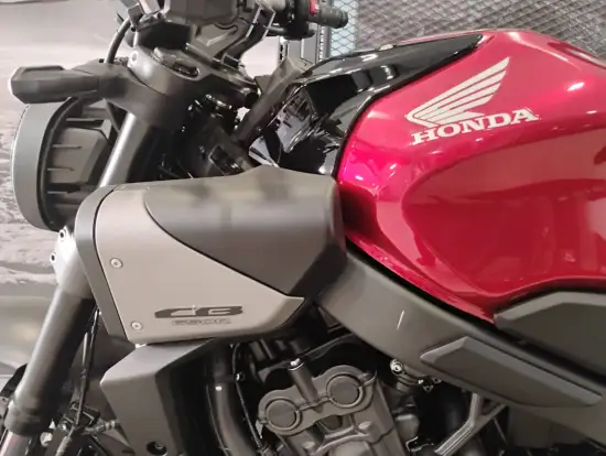 HONDA-CB 650R E-CLUTCH-2026