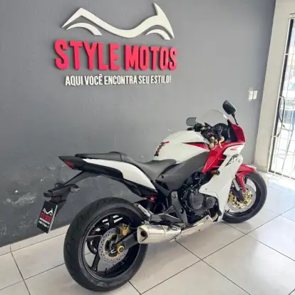 HONDA-CBR 600F-2012