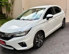 HONDA CITY 1.5 i-VTEC FLEX HATCH TOURING CVT HONDA CITY 1.5 i-VTEC FLEX HATCH TOURING CVT