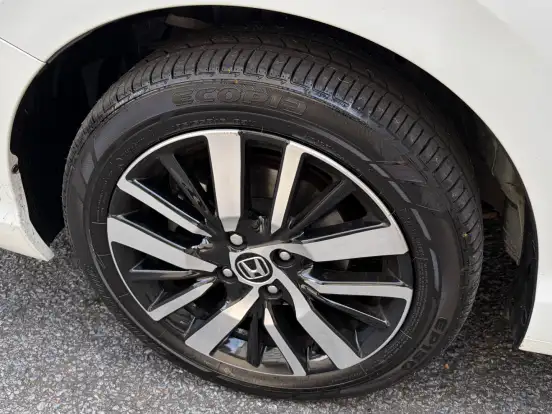 HONDA-CITY-1.5 i-VTEC FLEX HATCH TOURING CVT HONDA-CITY-2023