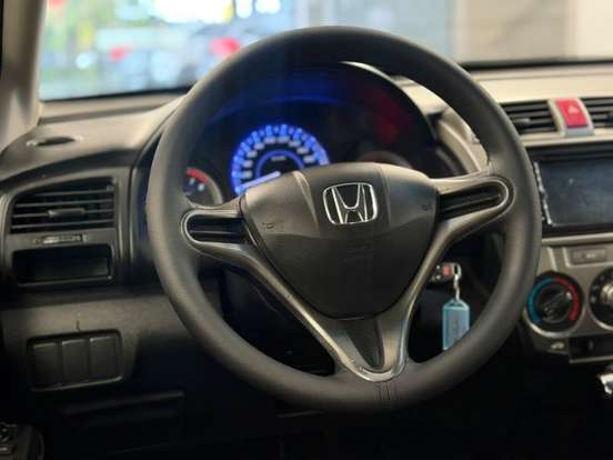 HONDA-CITY-1.5 LX 16V FLEX 4P AUTOMÁTICO HONDA-CITY-2013