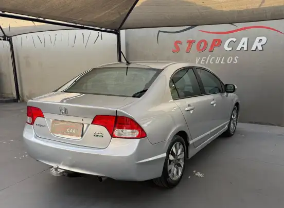 HONDA-CIVIC-2010
