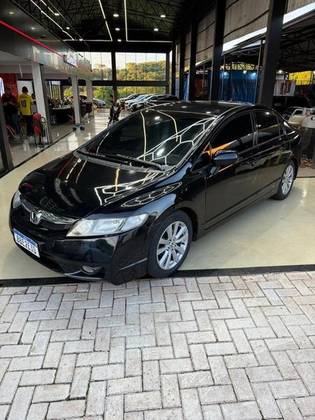 HONDA CIVIC 1.8 LXS 16V FLEX 4P AUTOMÁTICO