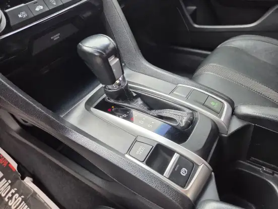HONDA-CIVIC-2021