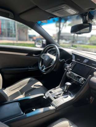 HONDA-CIVIC-2021