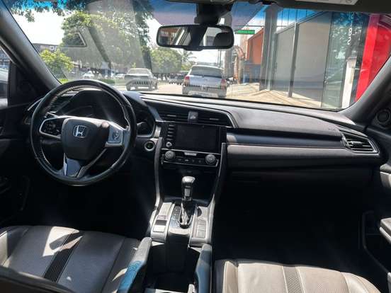 HONDA-CIVIC-2021